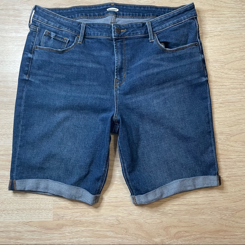 Old Navy Bermuda Short
